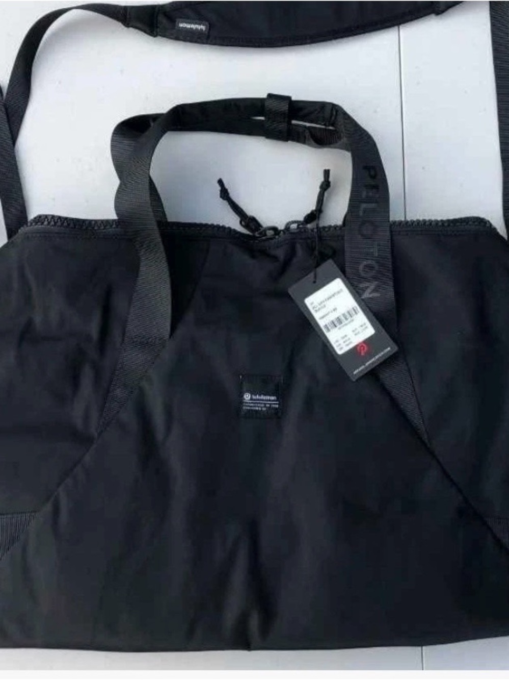 Brand new Lululemon -Peloton Black Duffel Bag with Adjustable Strap **Unisex